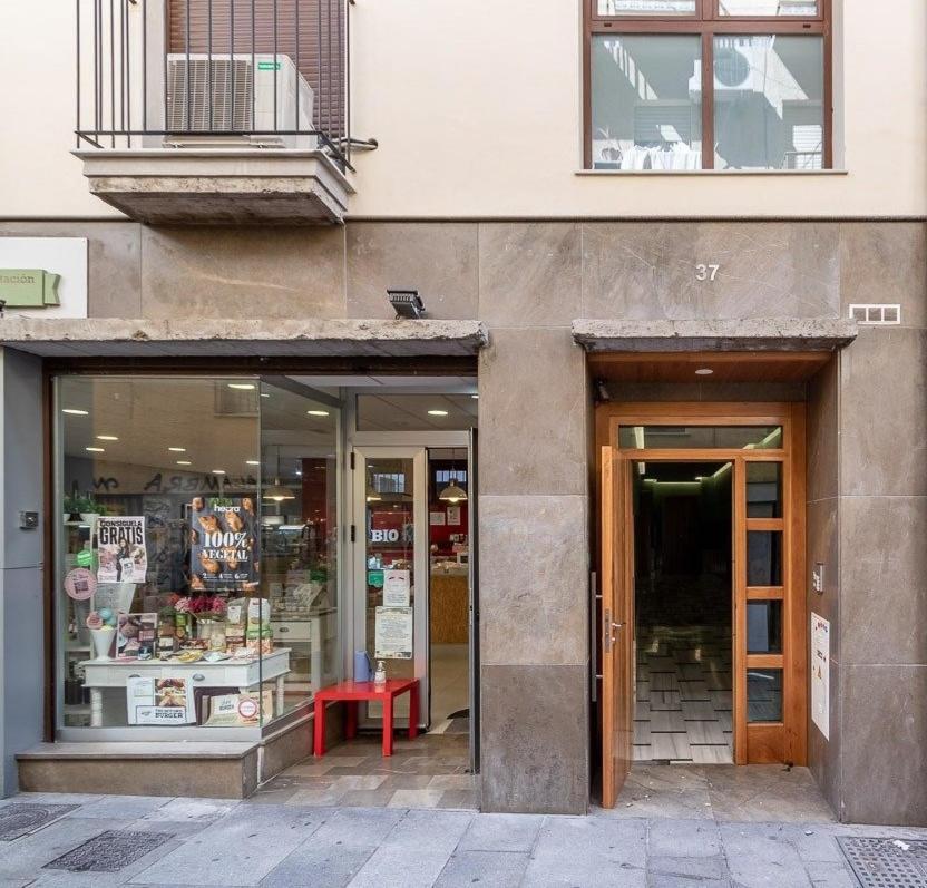 Appartamento 3 Bedroom Elegant & Cozy Centre