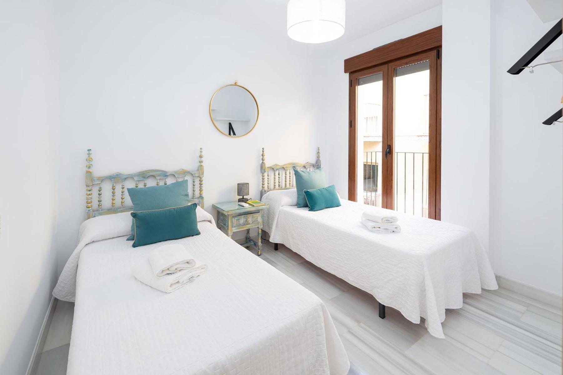 3 Bedroom Elegant & Cozy Centre Apartment Granada
